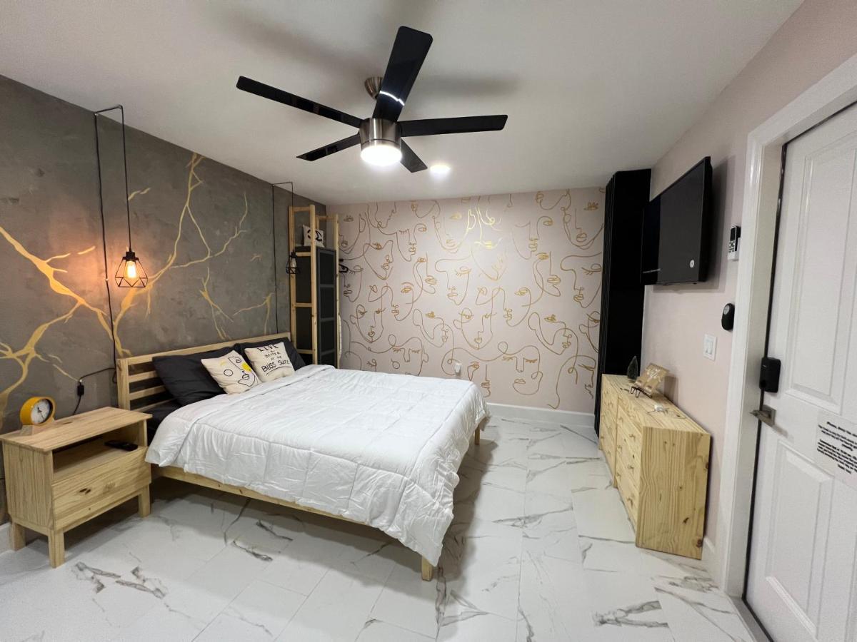 Busch Gardens Bliss Suite-2 แทมปา ภายนอก รูปภาพ