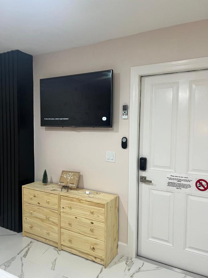 Busch Gardens Bliss Suite-2 แทมปา ภายนอก รูปภาพ